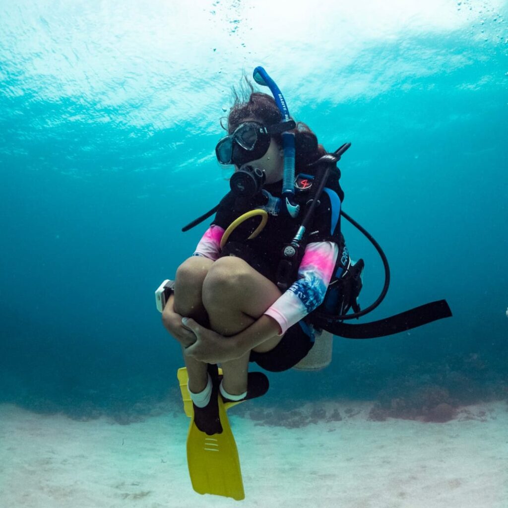 Hire an Underwater Photographer in Roatan | Sun Divers