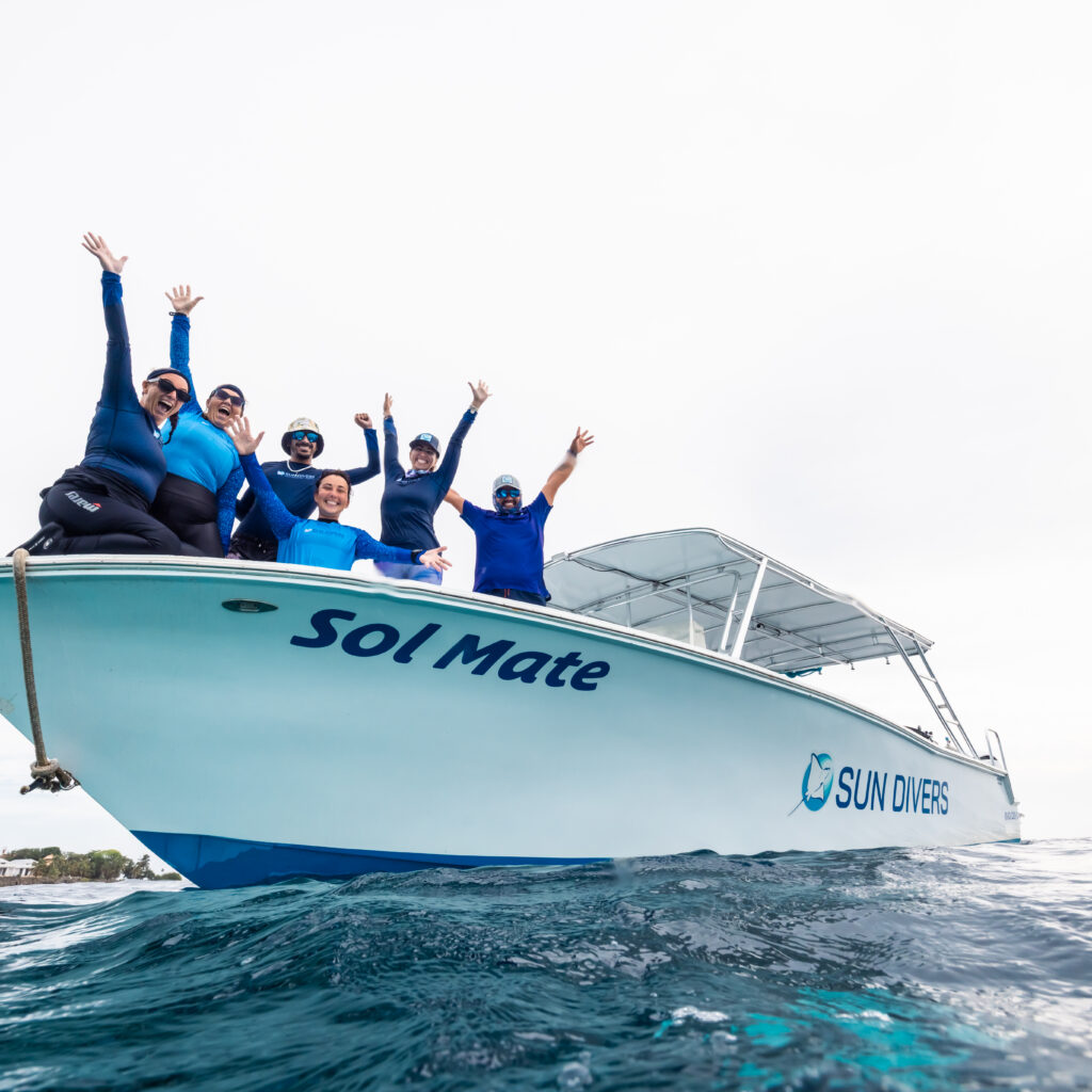 Sun Divers Roatan Earns Top-Three Honors in All Seven Scuba Diving Magazine Readers’ Choice Categories